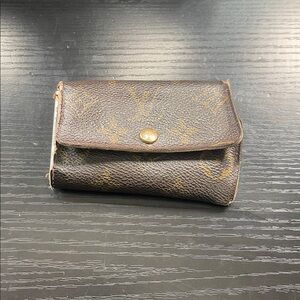 Louis Vuitton Monogram Canvas Compact key holder